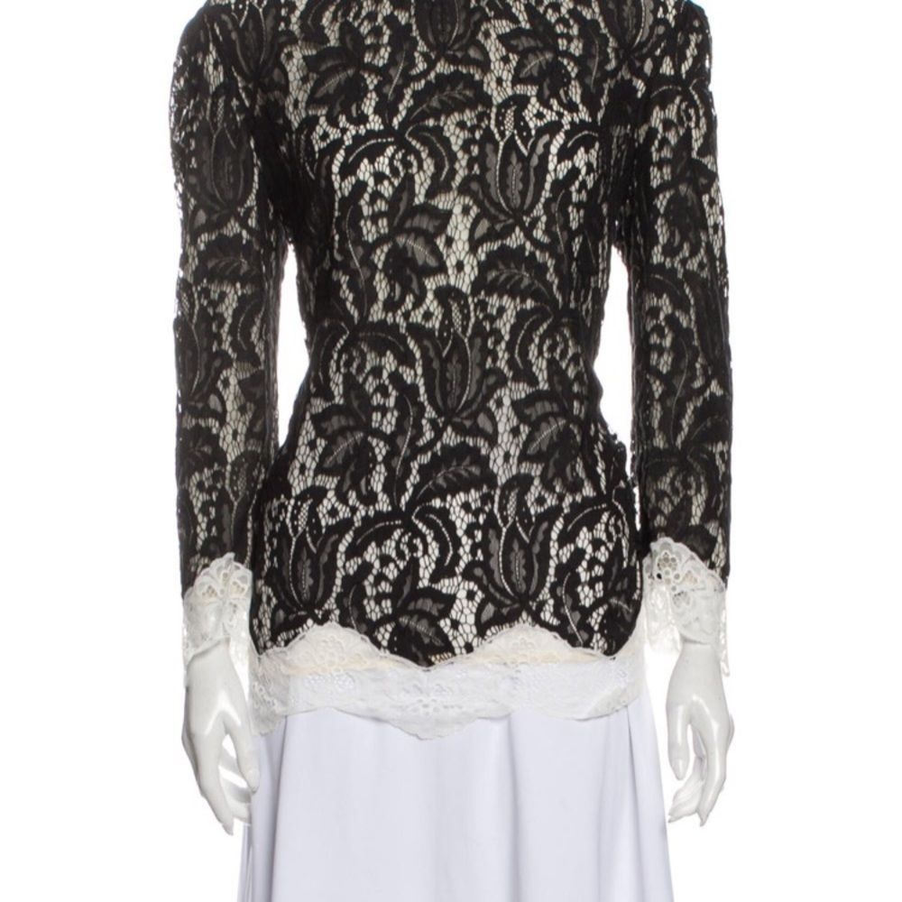 ❌SOLD❌🖤Just Cavalli Lace Pattern Blouse. Size U.S. Large/IT 44